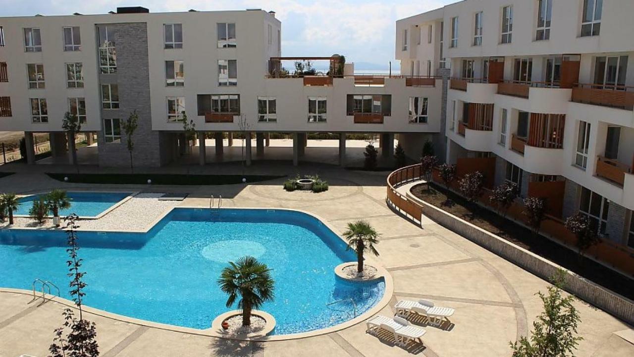 Apartments In Las Brisas Burgas Stad Buitenkant foto